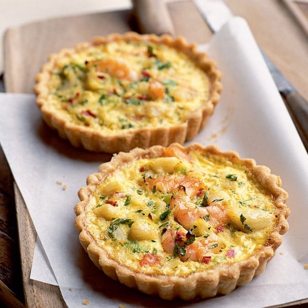 Tartlets with seafood julienne