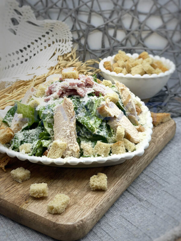 Chicken Caesar Salad (1 kg)