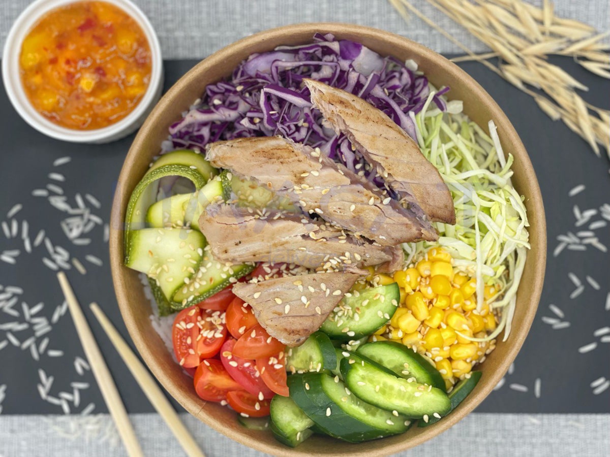 Боул с поджаренным филе тунца