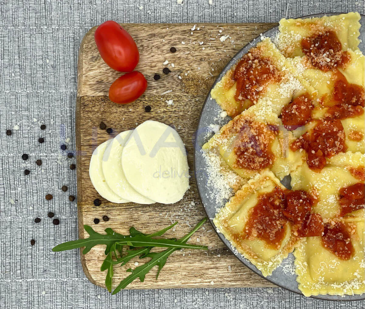 Равиоли с моцареллой