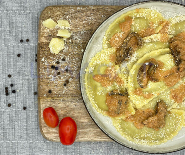 Равиоли с белыми грибами