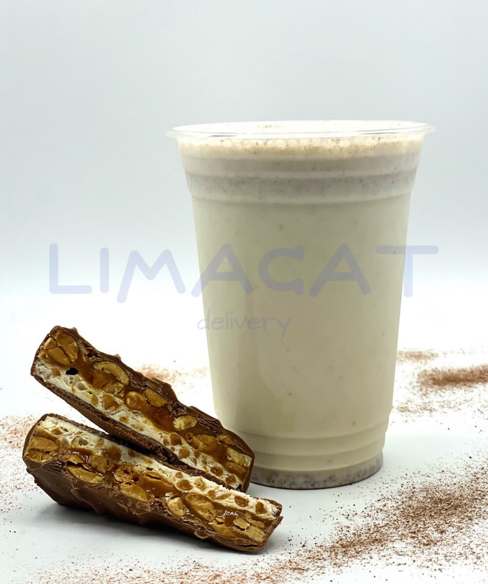 Молочный коктейль Sneakers