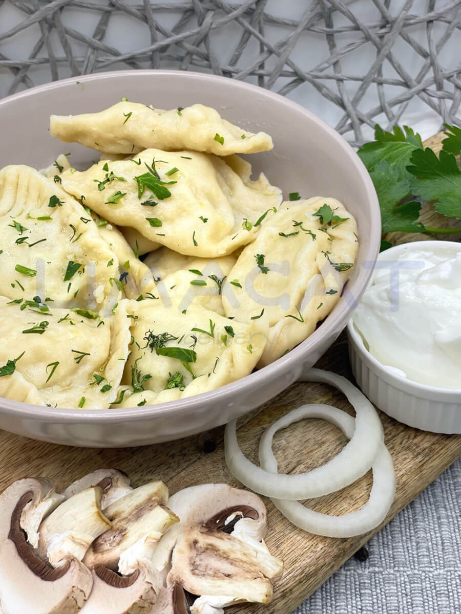 Вареники с грибами