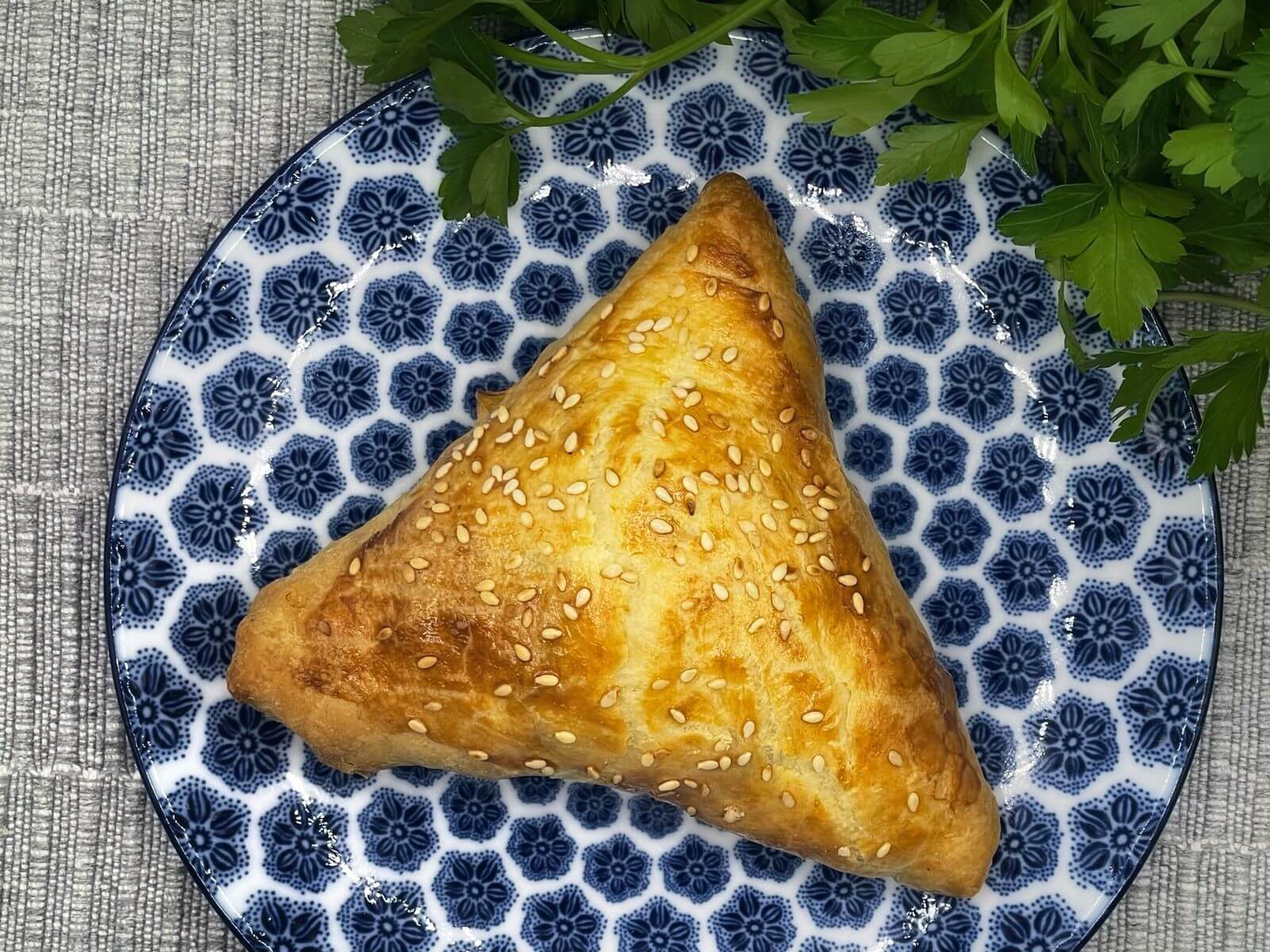 Samsa with chopped lamb