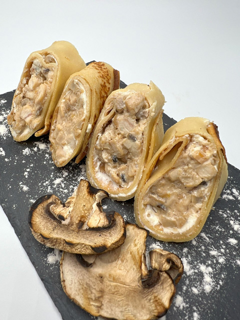 Блинчики с курицей и грибами 1шт