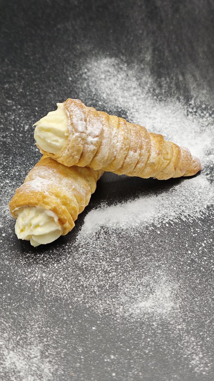 Трубочка со сливочным кремом